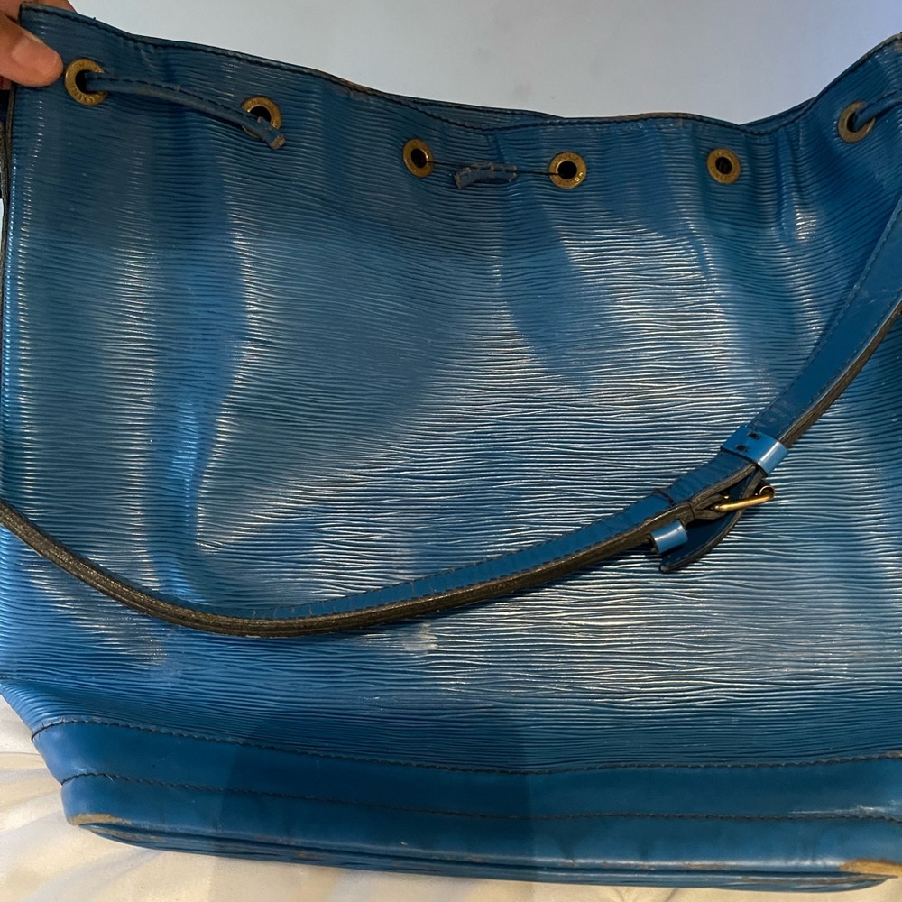 Louis Vuitton Epi Large Bucket Draw String - image 1